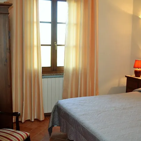 With 2 Bedrooms In Volterra, With Wonderful Mountain View, P דירה *